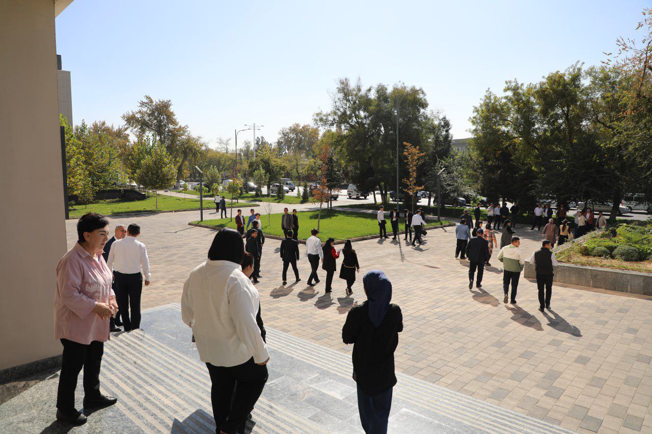 Toshkent arxitektura-qurilish universitetida Fuqaro va mehnat muhofazasi bo‘limi hamda Yunusobod tuman Favqulodda vaziyatlar bo‘limi xodimlari hamkorligida maxsus-taktik o‘quv mashg‘uloti o‘tkazildi